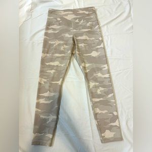 Athleta camo nude print leggings. Size S. Great condition